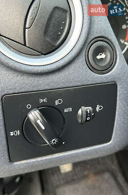 Хэтчбек Ford Fusion 2008 в 