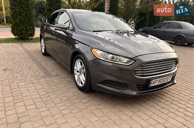 Седан Ford Fusion 2015 в 
