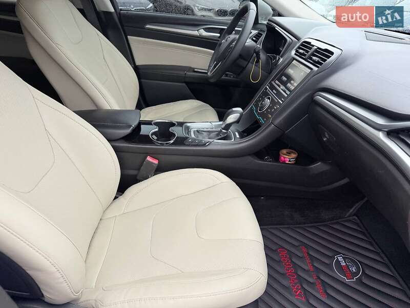 Седан Ford Fusion 2015 в Харькове