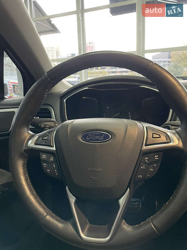 Седан Ford Fusion 2015 в Києві фото 13 Седан Ford Fusion 2015 в Києві