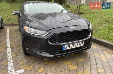 Седан Ford Fusion 2015 в 