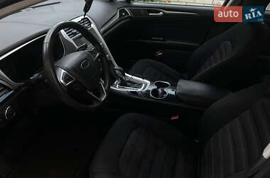 Седан Ford Fusion 2014 в 