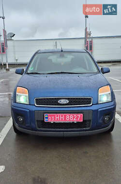 Хэтчбек Ford Fusion 2008 в 