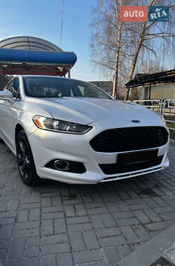 Ford Fusion 2015