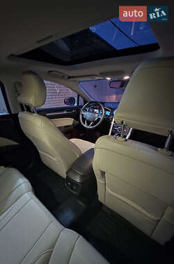Седан Ford Fusion 2015 в 