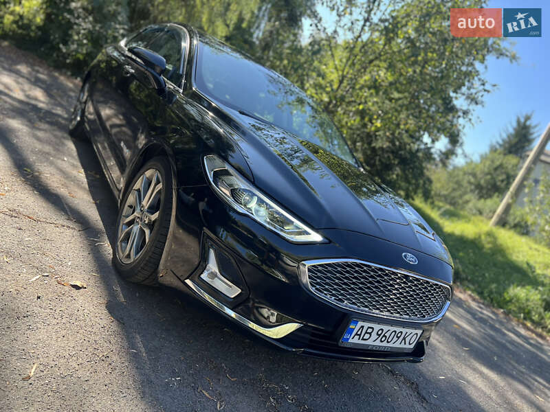Седан Ford Fusion 2018 в Тульчине