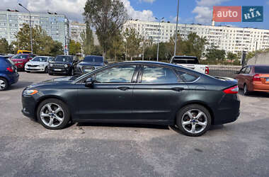Седан Ford Fusion 2014 в 