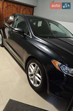 Седан Ford Fusion 2014 в Одесі