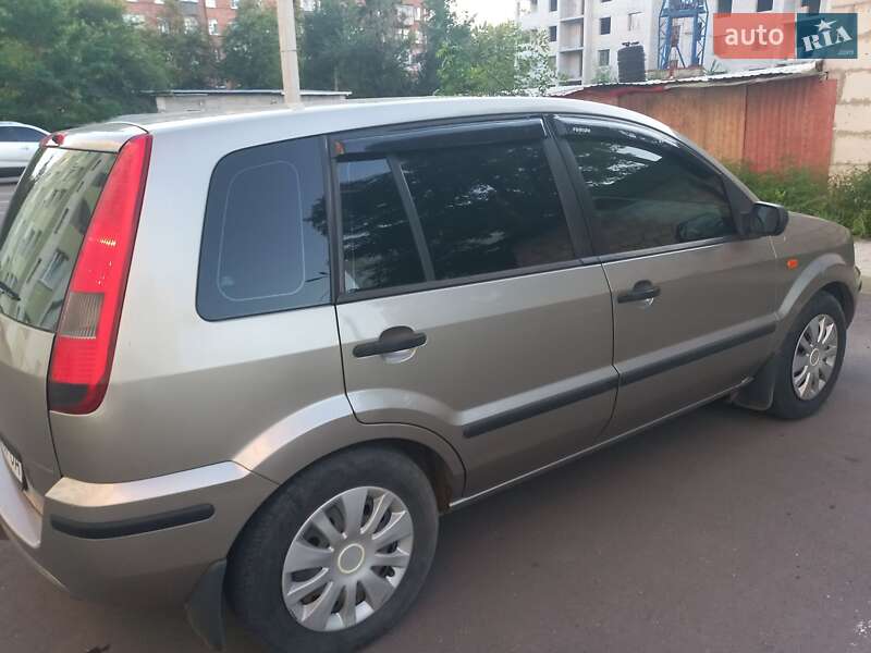 Хетчбек Ford Fusion 2003 в Харкові