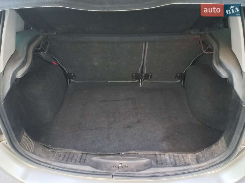 Хетчбек Ford Fusion 2003 в Харкові