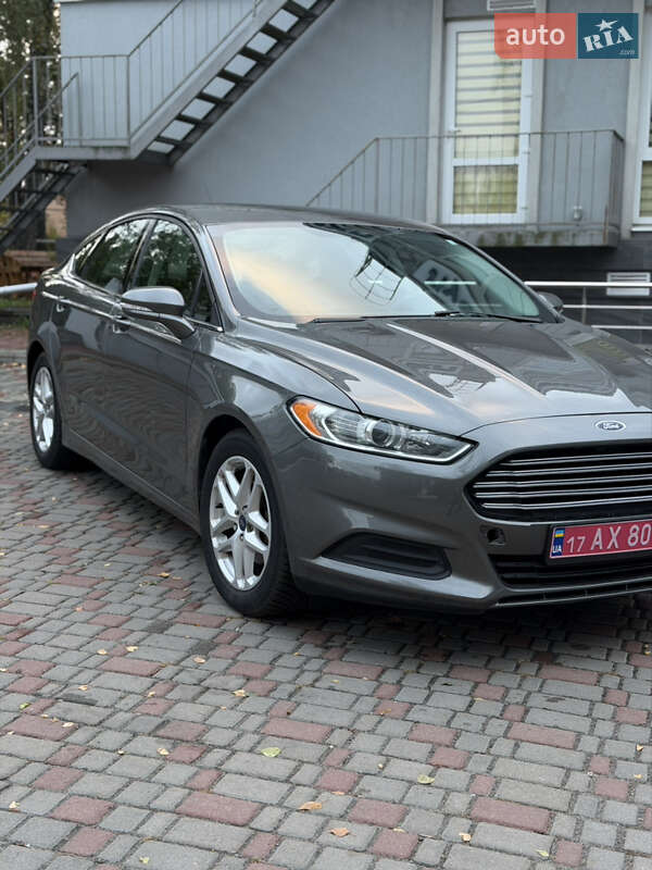 Седан Ford Fusion 2014 в Лубнах