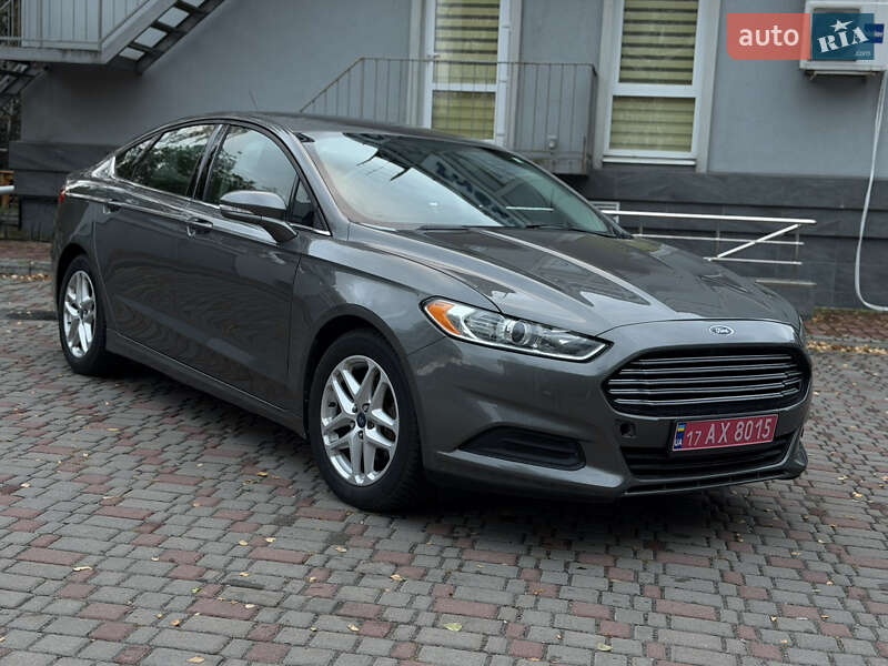 Седан Ford Fusion 2014 в Лубнах