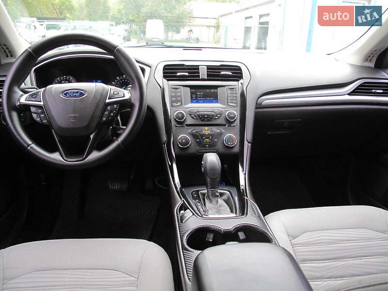 Седан Ford Fusion 2016 в Києві фото 46 Седан Ford Fusion 2016 в Києві