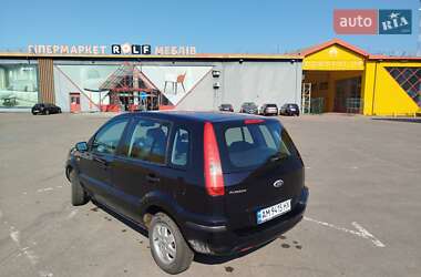 Хетчбек Ford Fusion 2005 в 