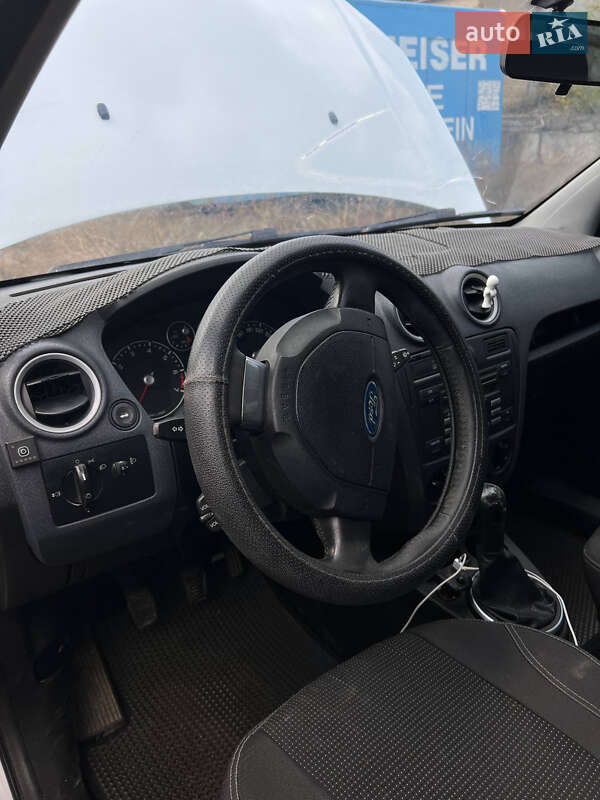 Хетчбек Ford Fusion 2010 в Добровеличківці