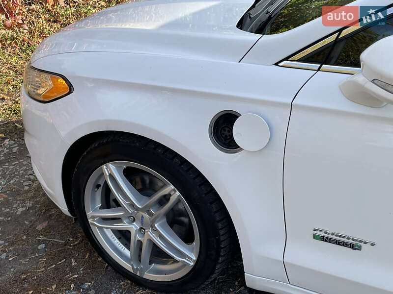 Седан Ford Fusion 2014 в Харькове фото 10 Седан Ford Fusion 2014 в Харькове