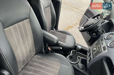 Хетчбек Ford Fusion 2009 в 