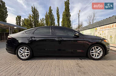 Седан Ford Fusion 2014 в 