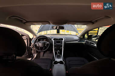 Седан Ford Fusion 2014 в 
