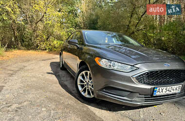Седан Ford Fusion 2017 в 