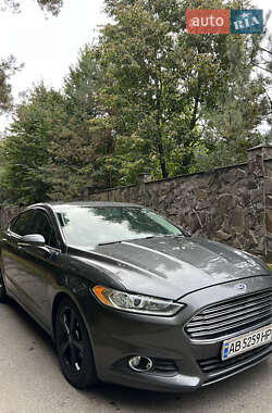 Седан Ford Fusion 2016 в 
