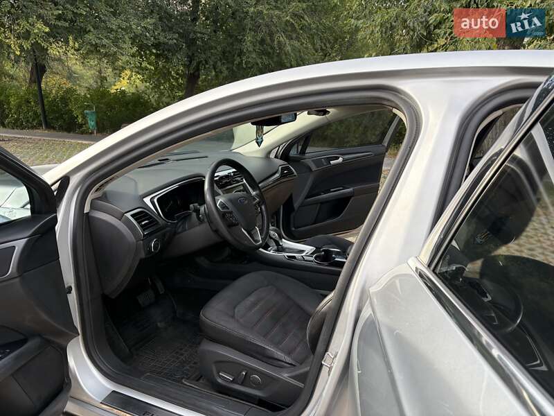 Седан Ford Fusion 2014 в Харкові