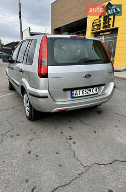 Хетчбек Ford Fusion 2003 в 