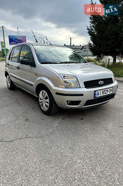 Хетчбек Ford Fusion 2003 в 