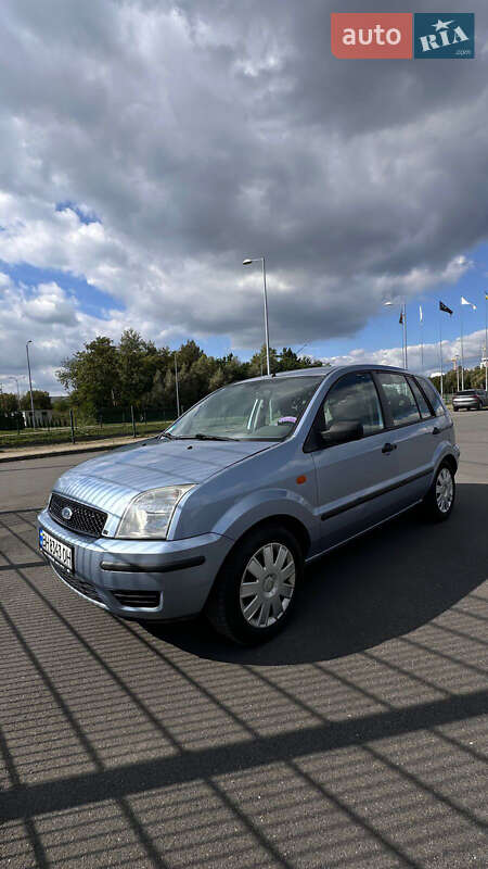 Хэтчбек Ford Fusion 2004 в Львове