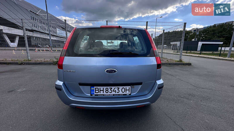 Хэтчбек Ford Fusion 2004 в Львове