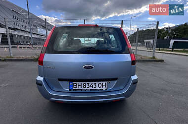 Хэтчбек Ford Fusion 2004 в 