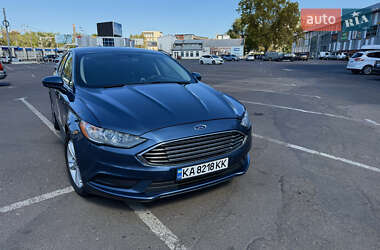 Седан Ford Fusion 2017 в 