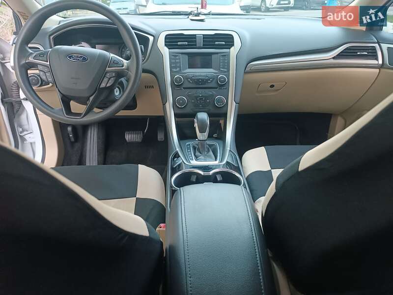 Седан Ford Fusion 2016 в Киеве