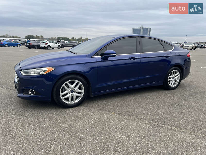 Седан Ford Fusion 2014 в Киеве