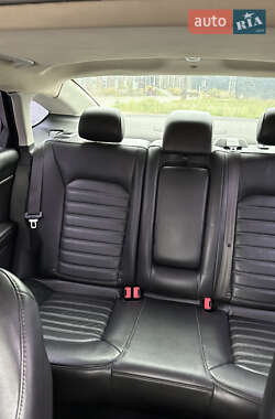 Седан Ford Fusion 2012 в 