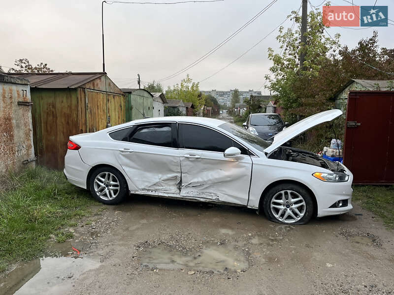 Седан Ford Fusion 2014 в Ивано-Франковске