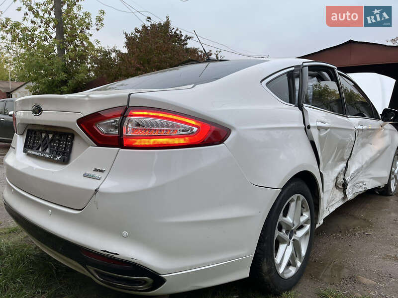 Седан Ford Fusion 2014 в Ивано-Франковске
