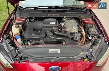 Седан Ford Fusion 2016 в 