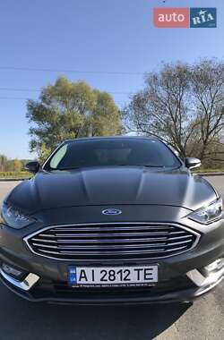Седан Ford Fusion 2016 в 