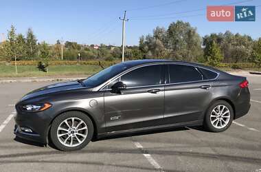Седан Ford Fusion 2016 в 