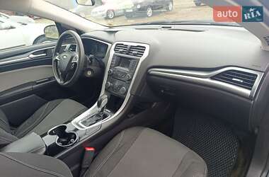Седан Ford Fusion 2014 в 