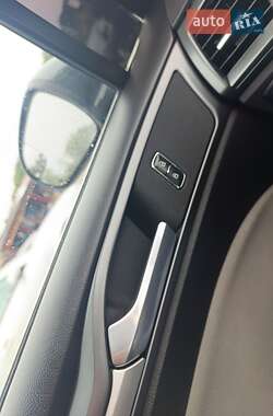 Седан Ford Fusion 2014 в 