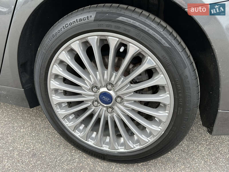 Седан Ford Fusion 2015 в Харкові