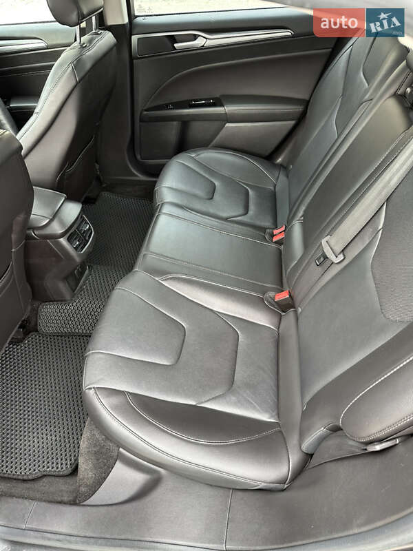 Седан Ford Fusion 2015 в Харкові