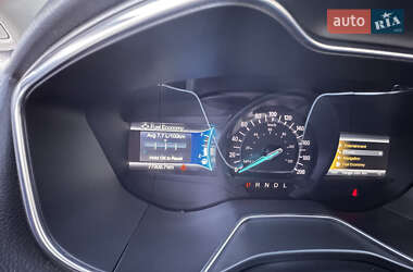 Седан Ford Fusion 2017 в 
