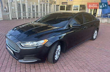 Седан Ford Fusion 2014 в 
