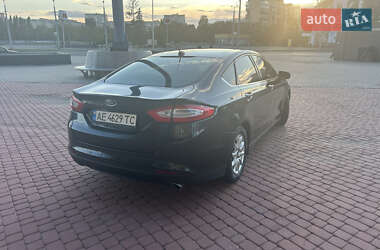 Седан Ford Fusion 2014 в 