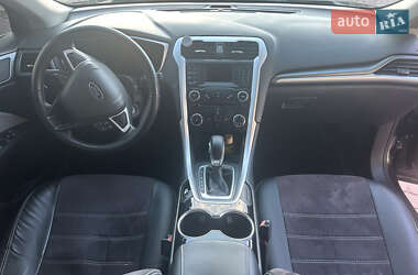 Седан Ford Fusion 2014 в 