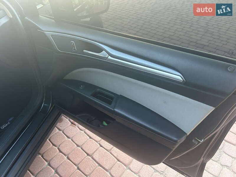 Седан Ford Fusion 2014 в Харкові