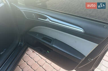 Седан Ford Fusion 2014 в 